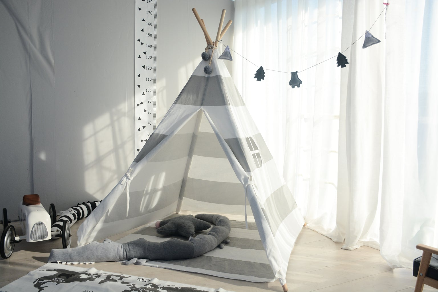 Canvas play tent - Teepee playhouse